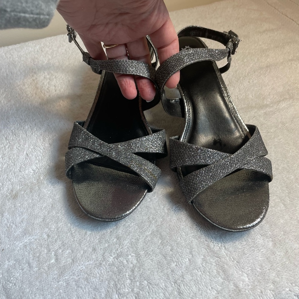 Fioni Elegant Silver Women's Sparkly Strappy Heels, Size 7.5 wide - Picture 6 of 9